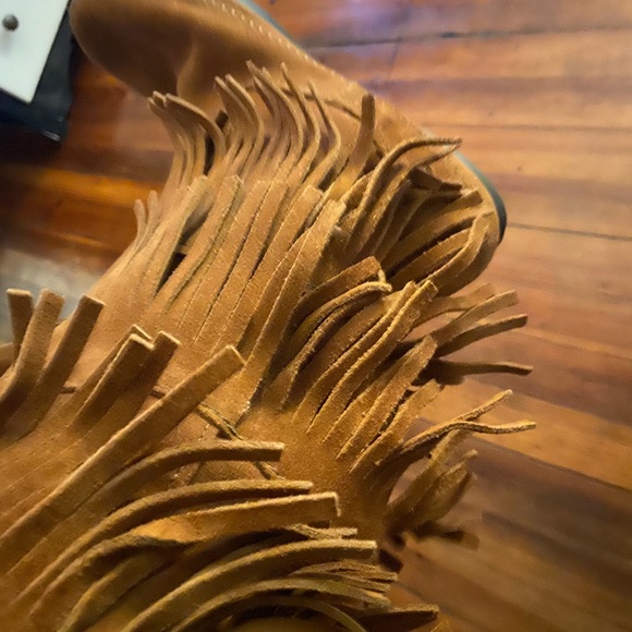 Fringe pull on boots - Picture 4 of 8